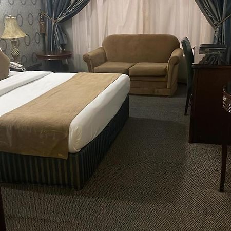 Sun & Sands Hotel Llc Dubaï Extérieur photo