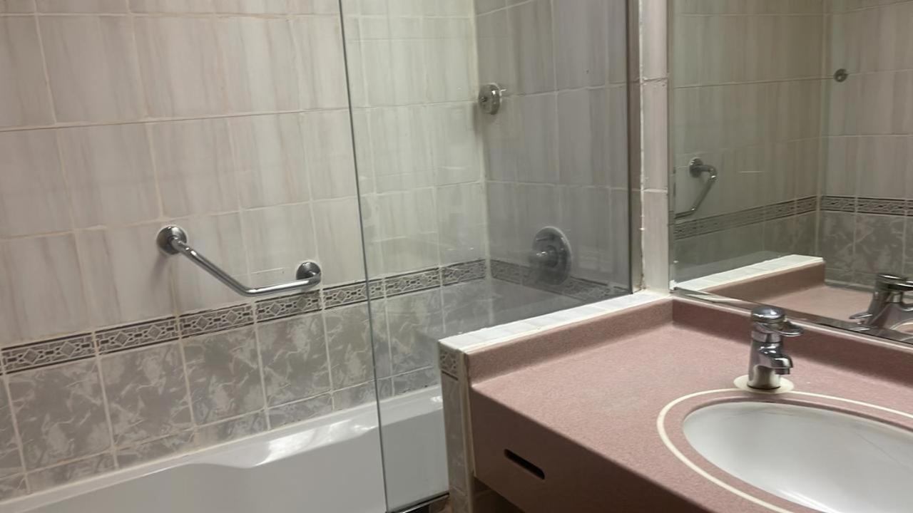 Sun & Sands Hotel Llc Dubaï Extérieur photo